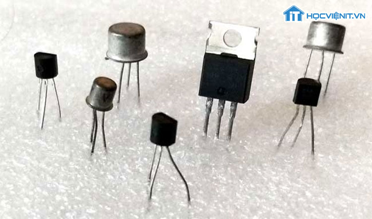 Hình ảnh transistor ngoài thực tế Hình ảnh transistor ngoài thực tế