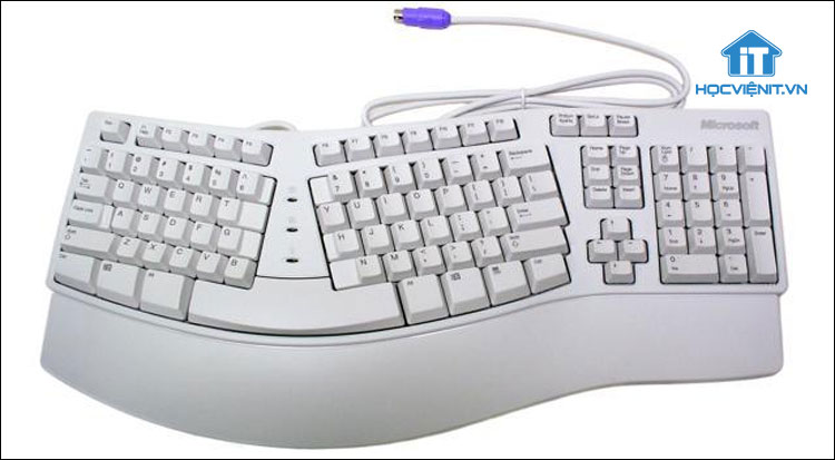Mẫu bàn phím đầu tiên của Microsoft