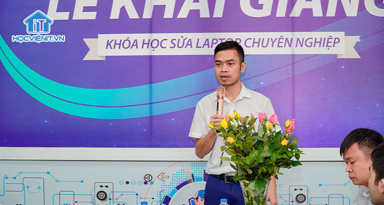 Ông Hà Mạnh Cường - Phó Tổng Giám đốc hệ thống Sửa chữa Laptop 24h.com