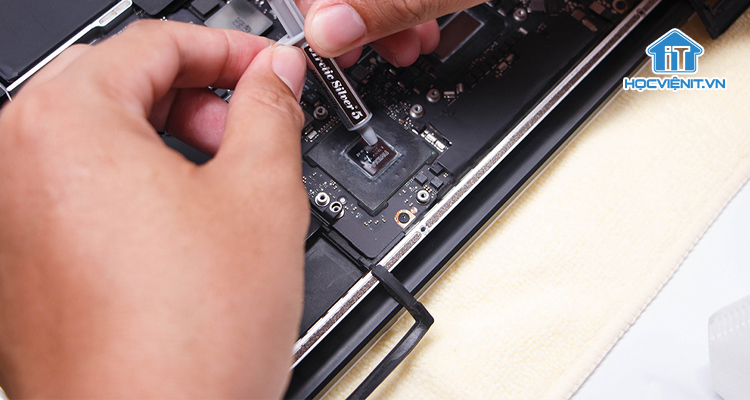 Thay keo tản nhiệt CPU/VGA