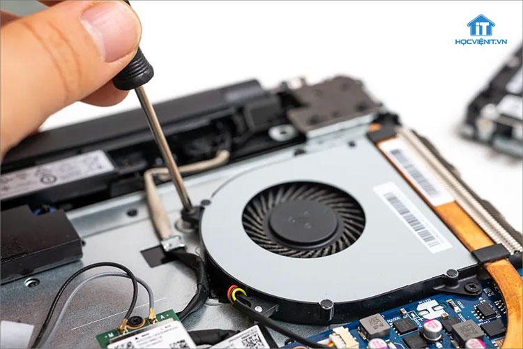 Tháo quạt tản nhiệt laptop